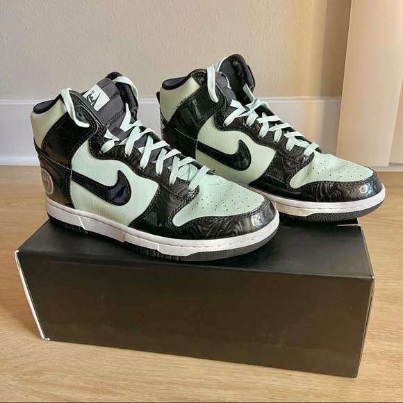 Nike | Dunk High SE Leather Sneakers In Black & Mint Green Sz: 7.5 - Picture 1 of 12